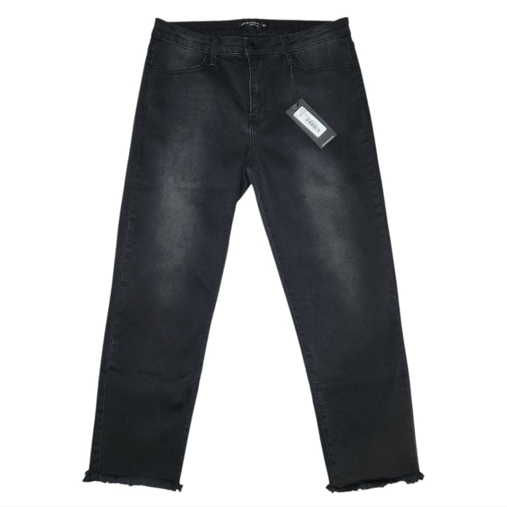Just Black Distressed Fray Hem Capri Straight Jeans Classic Style